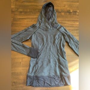 Lululemon Think Fast Hoodie Heringbone Gray and Black Women’s 2 Sweatshirt
